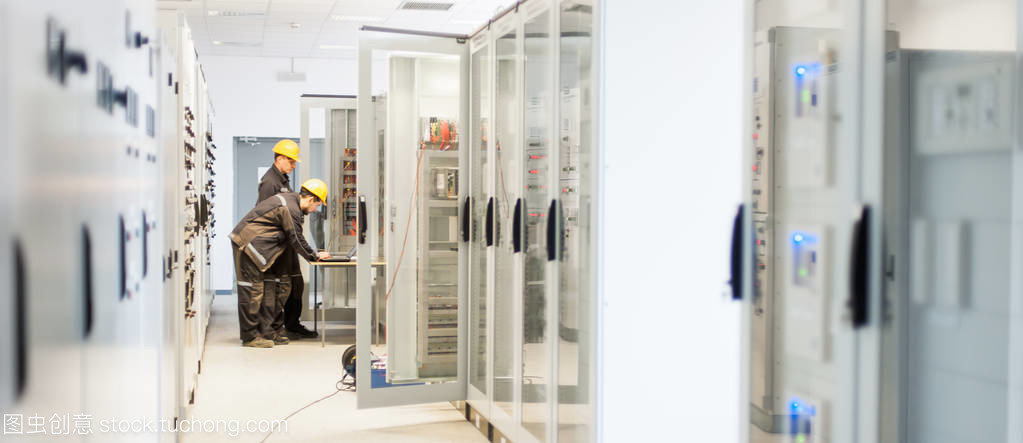 現(xiàn)場服務人員在電氣安裝服務中的關鍵作用