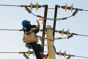 宇達YD驅鳥器 高效保障6-35Kv輸電線路安全